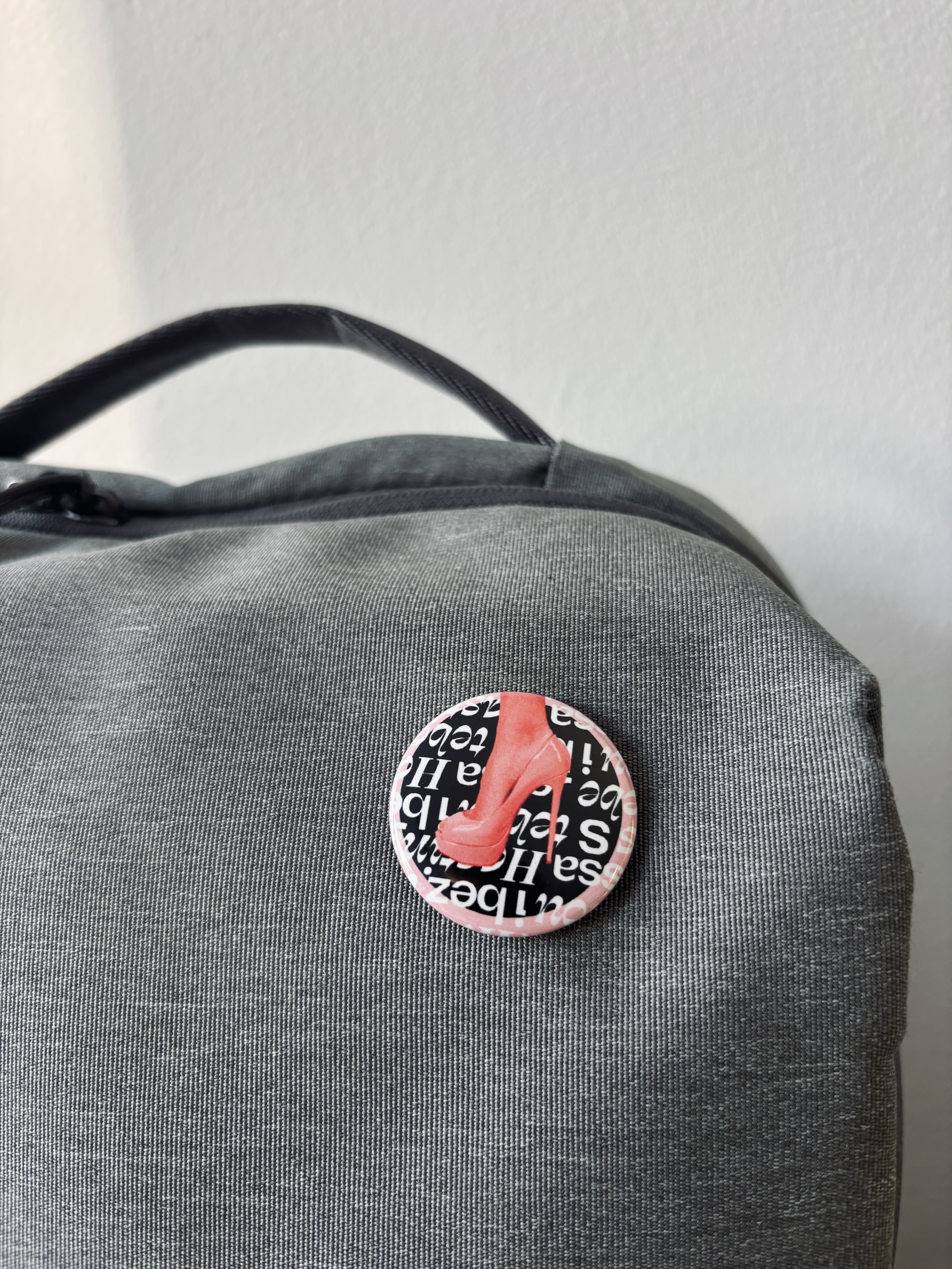 Placka Magnolia | černá